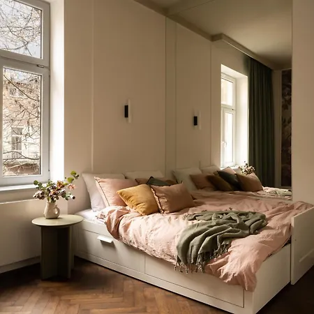 Tyzenhauz Villas-3